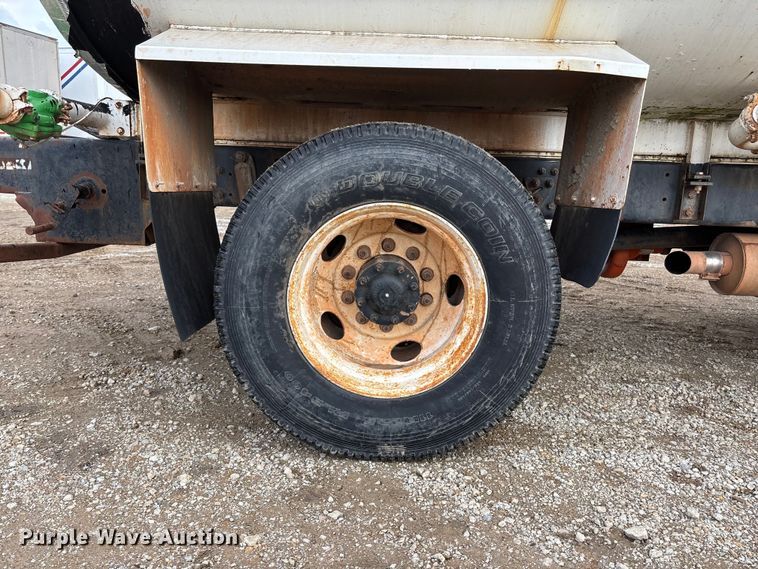 image for item EE4275 1999 Freightliner FL80 water truck