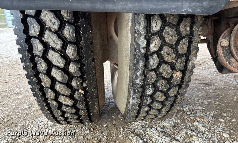 image for item EE4275 1999 Freightliner FL80 water truck