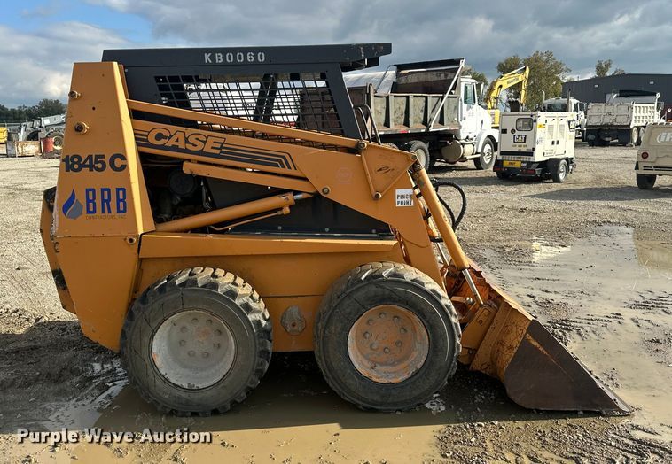 image for item EE4276 2001 Case 1845C skid steer loader