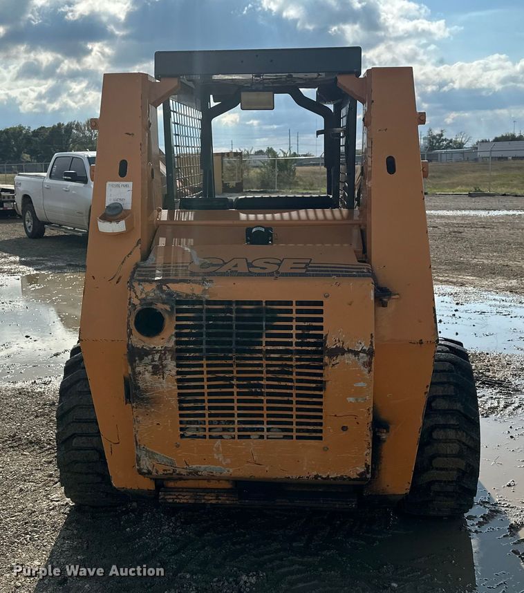 image for item EE4276 2001 Case 1845C skid steer loader