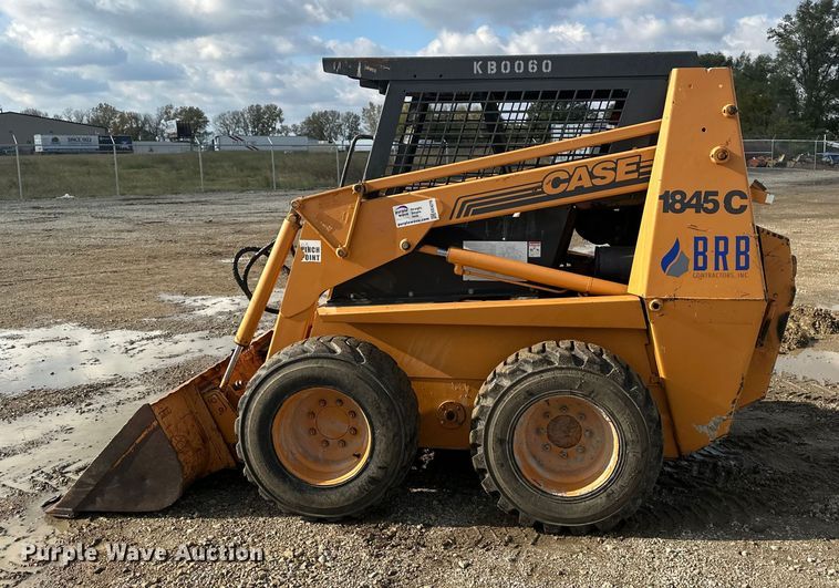 image for item EE4276 2001 Case 1845C skid steer loader