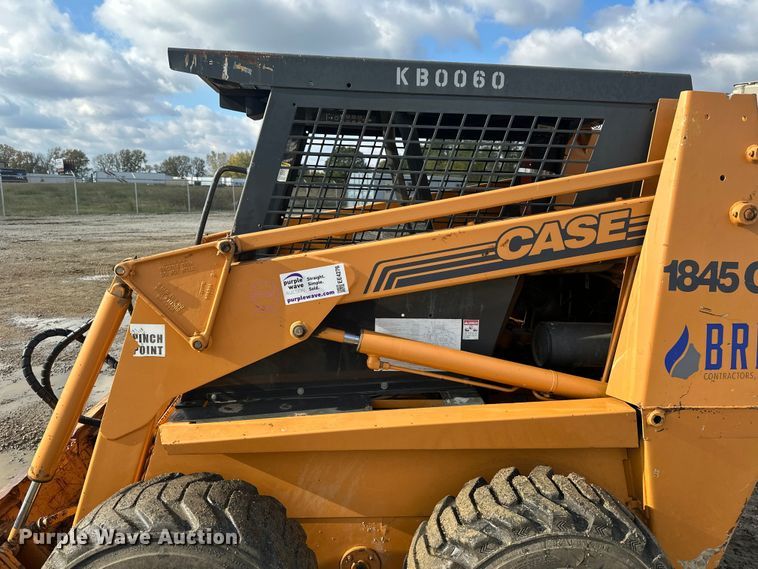 image for item EE4276 2001 Case 1845C skid steer loader