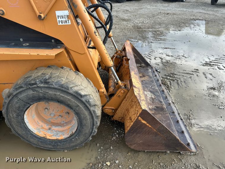 image for item EE4276 2001 Case 1845C skid steer loader