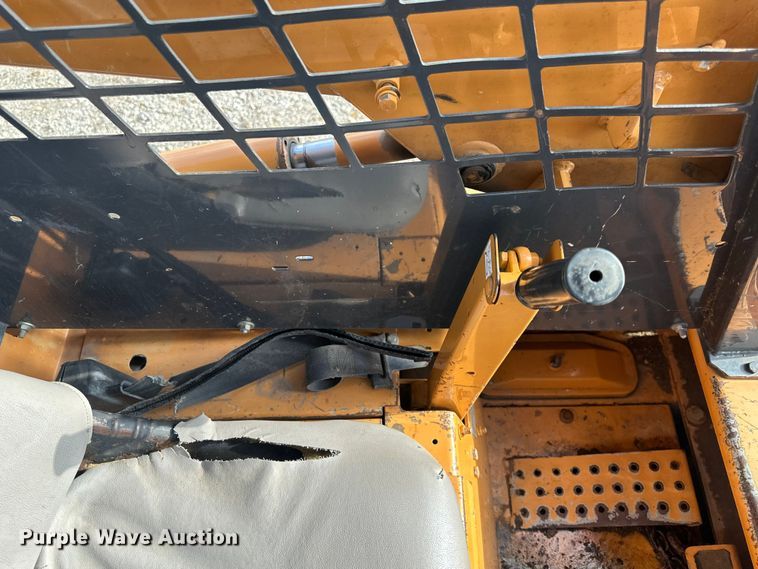 image for item EE4276 2001 Case 1845C skid steer loader