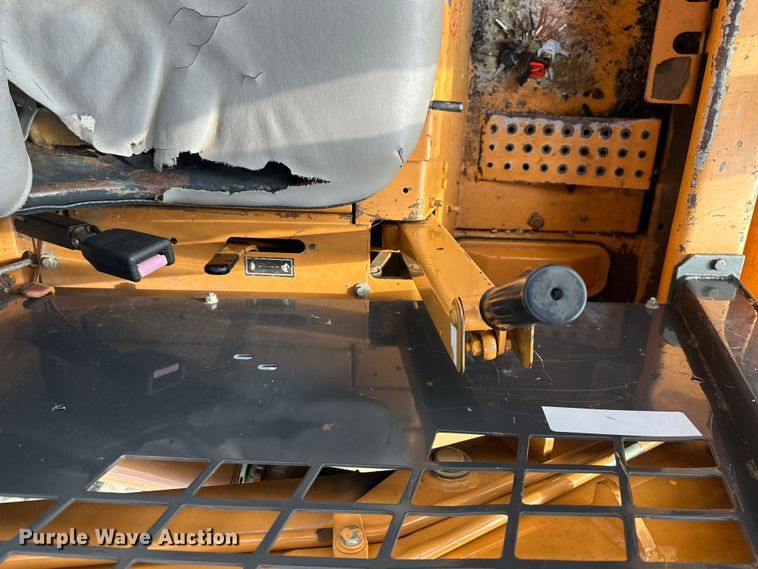 image for item EE4276 2001 Case 1845C skid steer loader