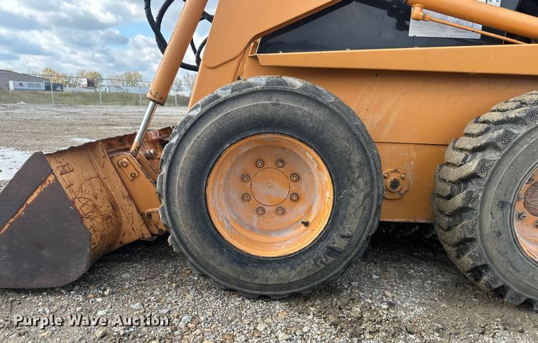 image for item EE4276 2001 Case 1845C skid steer loader