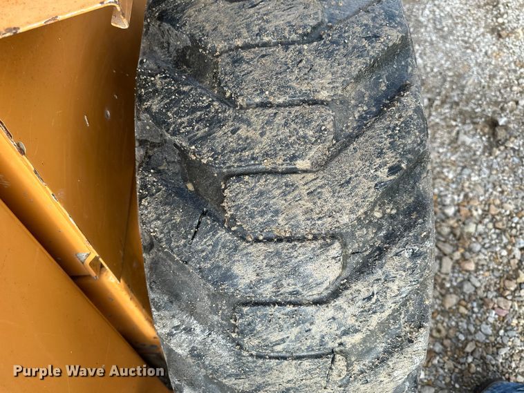 image for item EE4276 2001 Case 1845C skid steer loader