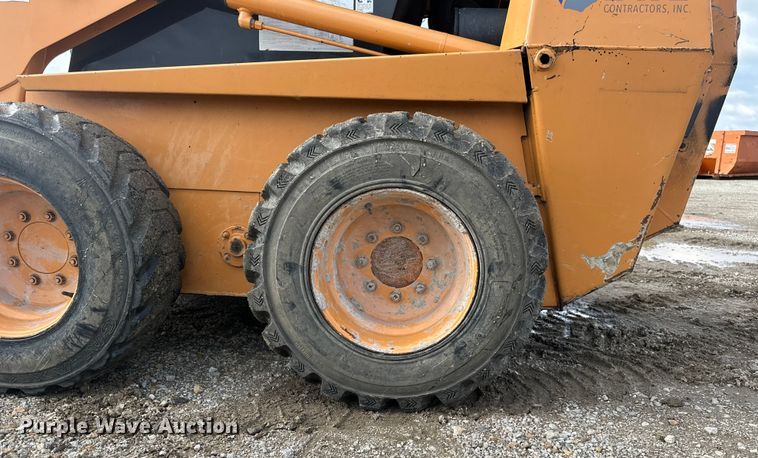 image for item EE4276 2001 Case 1845C skid steer loader