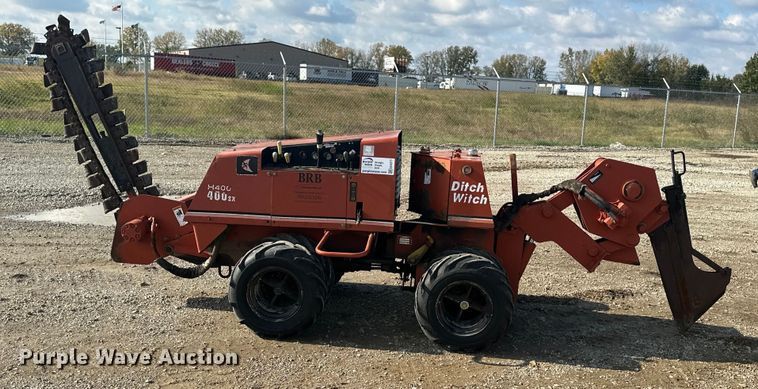 image for item EE4277 1993 Ditch Witch 400SXD trencher