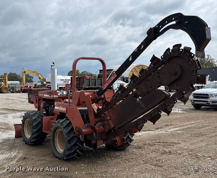 image for item EE4278 1994 Ditch Witch 7610DD Modular Matic trencher