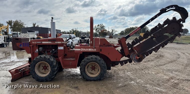 image for item EE4278 1994 Ditch Witch 7610DD Modular Matic trencher