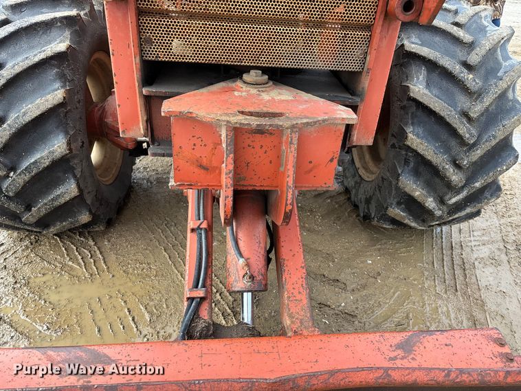 image for item EE4278 1994 Ditch Witch 7610DD Modular Matic trencher