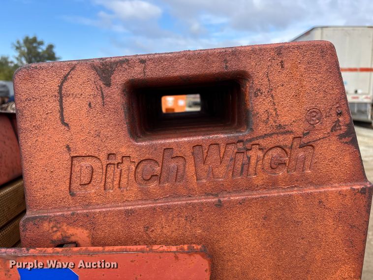 image for item EE4278 1994 Ditch Witch 7610DD Modular Matic trencher