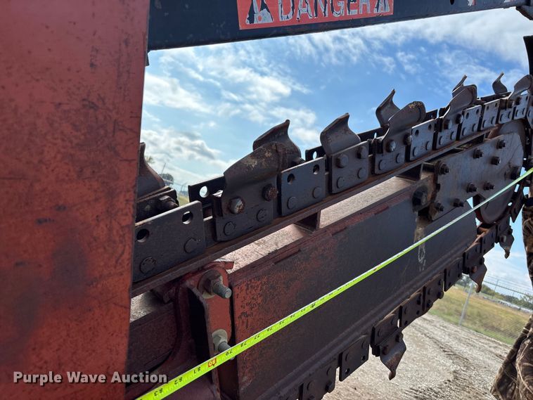 image for item EE4278 1994 Ditch Witch 7610DD Modular Matic trencher