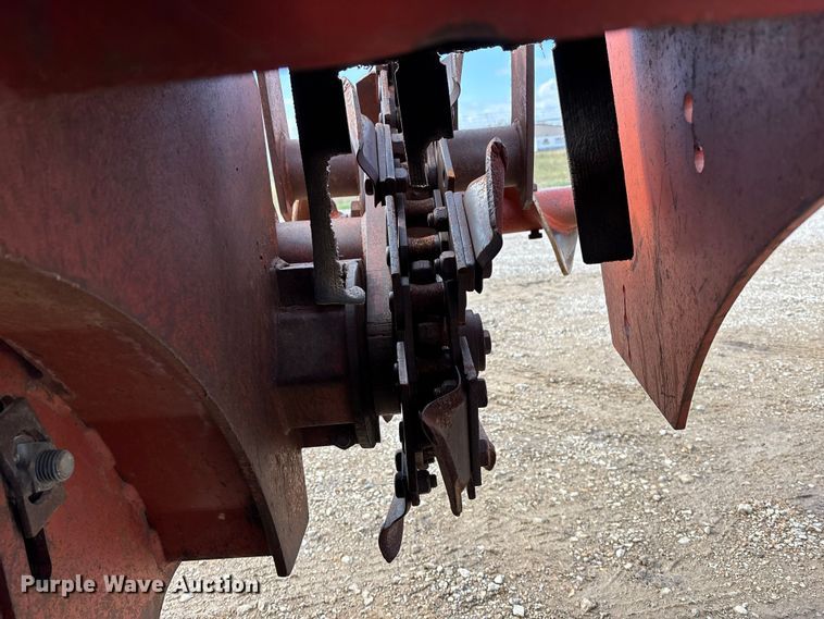 image for item EE4278 1994 Ditch Witch 7610DD Modular Matic trencher