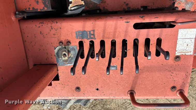 image for item EE4278 1994 Ditch Witch 7610DD Modular Matic trencher