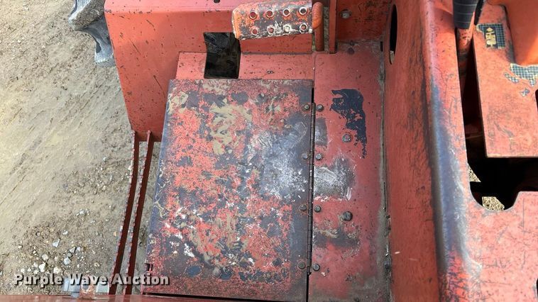 image for item EE4278 1994 Ditch Witch 7610DD Modular Matic trencher