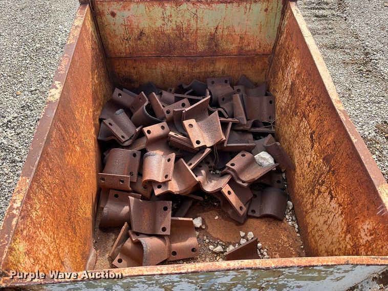 image for item EE4278 1994 Ditch Witch 7610DD Modular Matic trencher