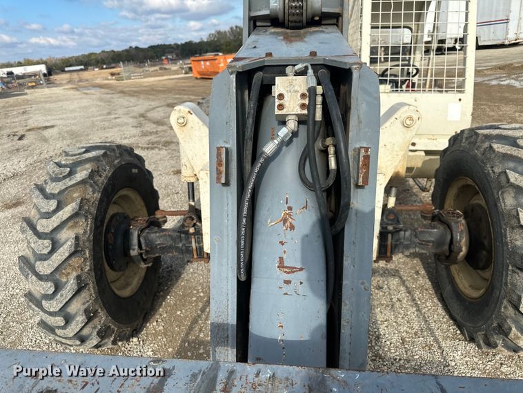 image for item EE4279 Terex SS-842C telehandler