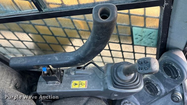 image for item EE4280 2016 Caterpillar 239D tracked skid steer loader