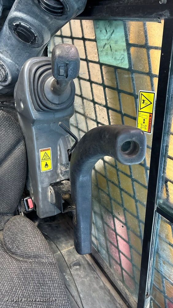 image for item EE4280 2016 Caterpillar 239D tracked skid steer loader