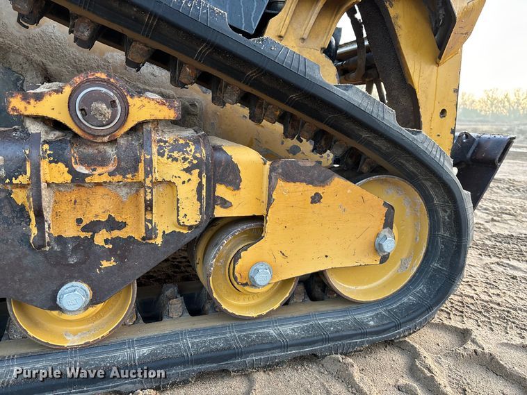 image for item EE4280 2016 Caterpillar 239D tracked skid steer loader