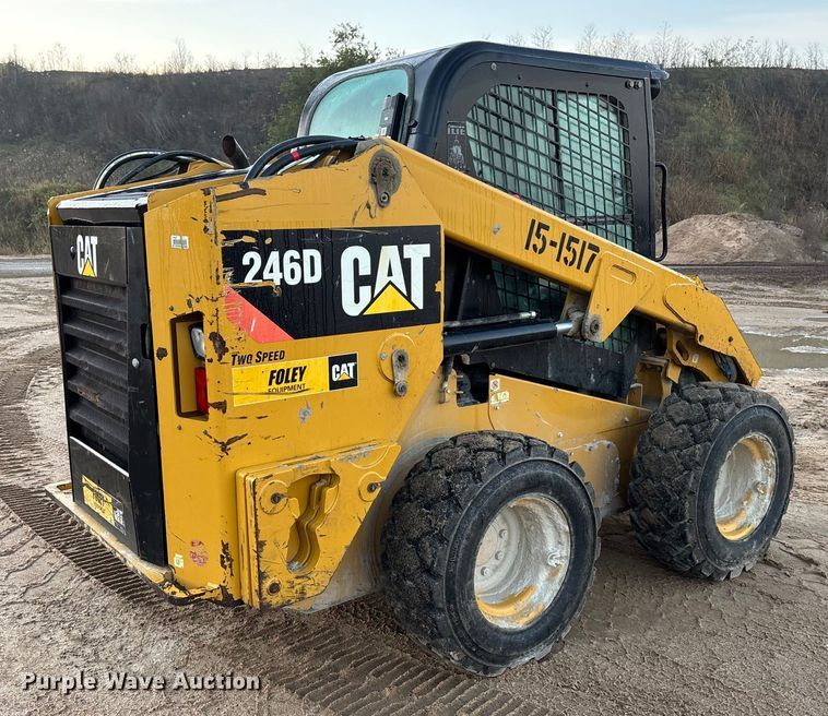 MINI CARGADOR SOBRE RUEDAS 2015 CATERPILLAR 246D