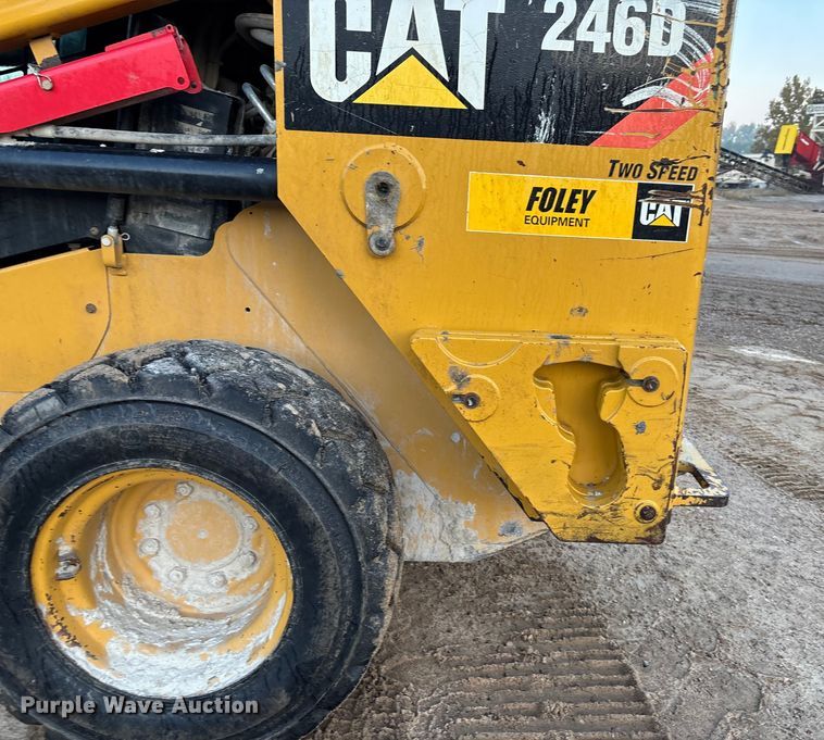 image for item EE4281 2015 Caterpillar 246D skid steer loader