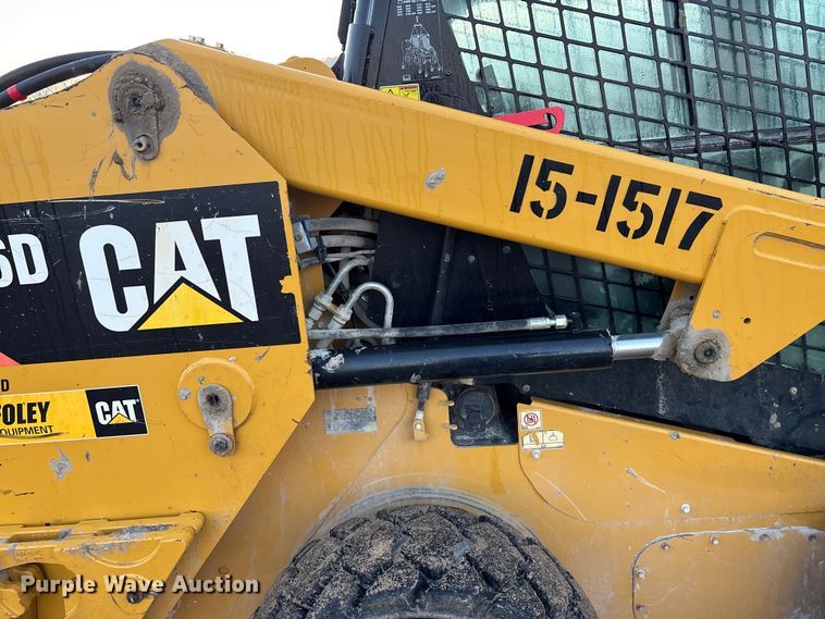 image for item EE4281 2015 Caterpillar 246D skid steer loader