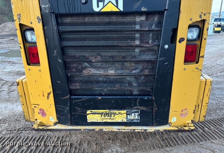 image for item EE4281 2015 Caterpillar 246D skid steer loader