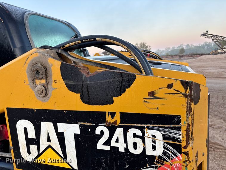 image for item EE4281 2015 Caterpillar 246D skid steer loader