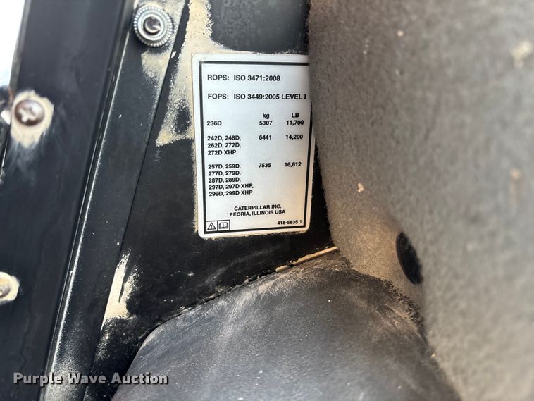 image for item EE4281 2015 Caterpillar 246D skid steer loader