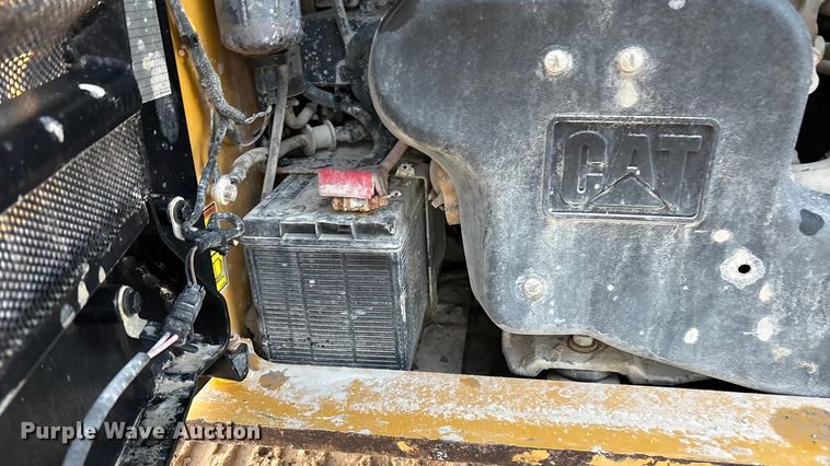 image for item EE4281 2015 Caterpillar 246D skid steer loader