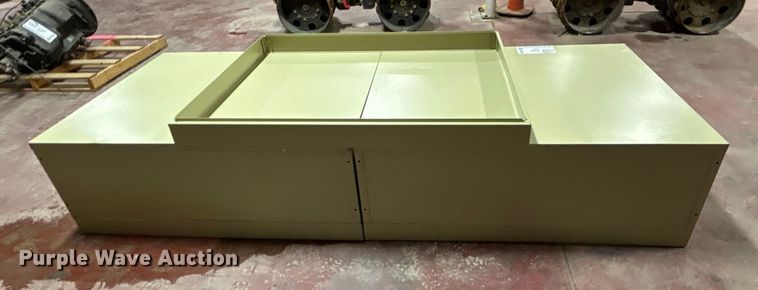 image for item EE4285 (2) shelves