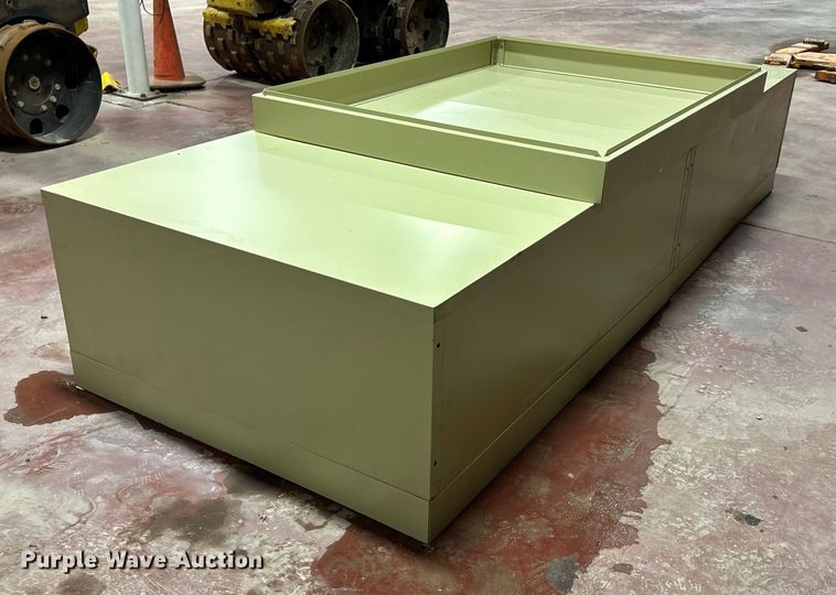 image for item EE4285 (2) shelves