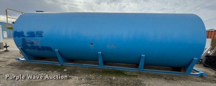 image for item EE4292 Frac storage tank
