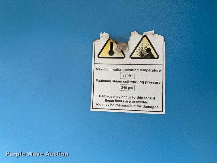 image for item EE4292 Frac storage tank