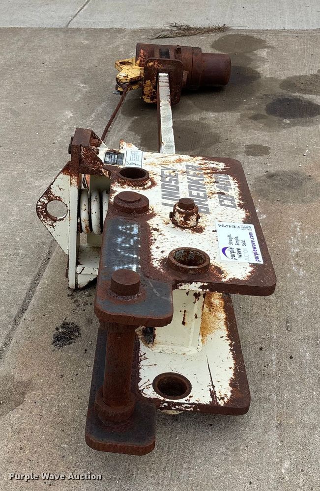 image for item EE4294 Gomaco CB 400–111 pavement breaker