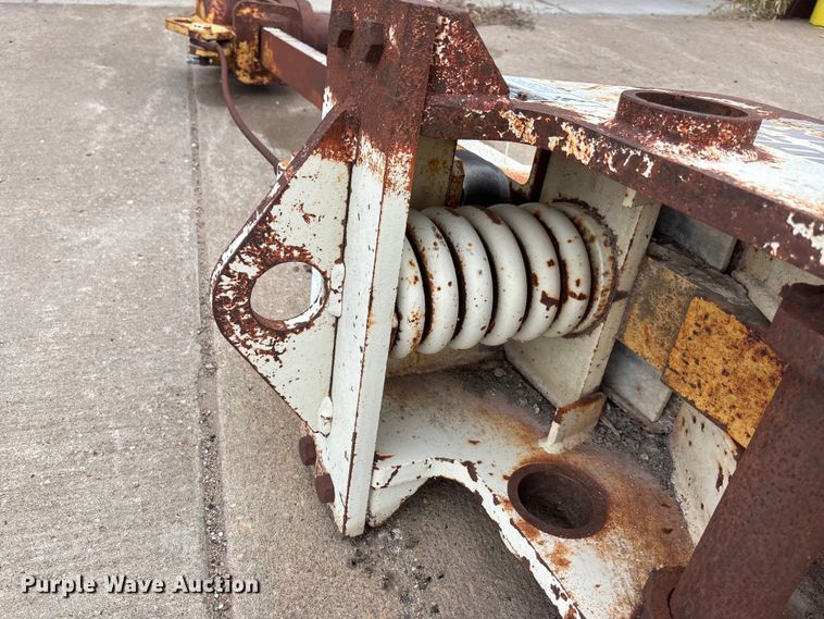 image for item EE4294 Gomaco CB 400–111 pavement breaker