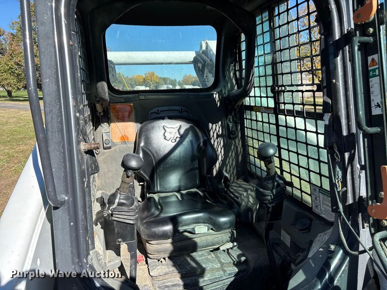 image for item EE4299 2014 Bobcat T770 tracked skid steer loader