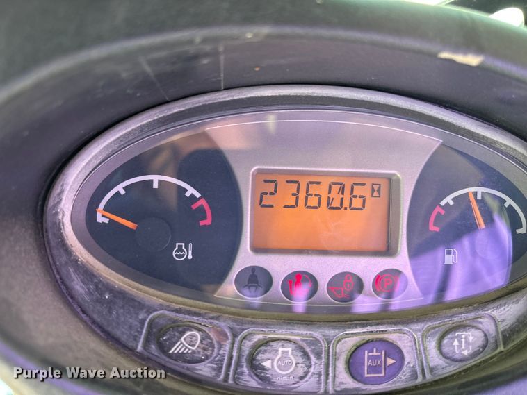 image for item EE4299 2014 Bobcat T770 tracked skid steer loader