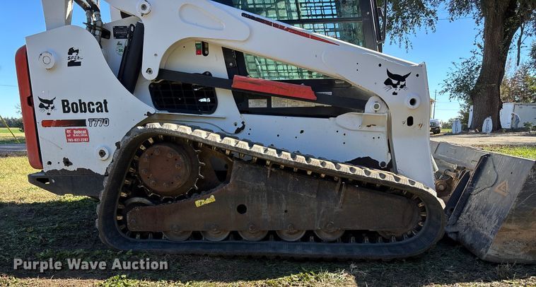 image for item EE4299 2014 Bobcat T770 tracked skid steer loader