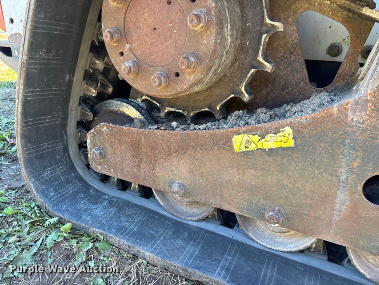 image for item EE4299 2014 Bobcat T770 tracked skid steer loader