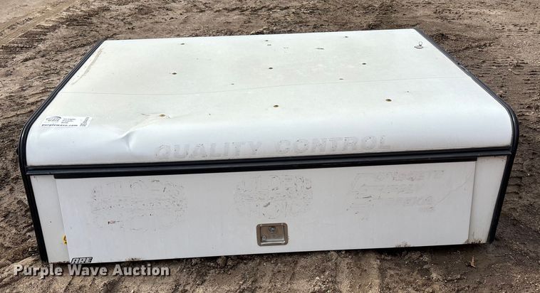 image for item EE4318 ARE  pickup truck bed topper
