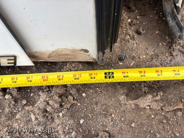 image for item EE4318 ARE  pickup truck bed topper