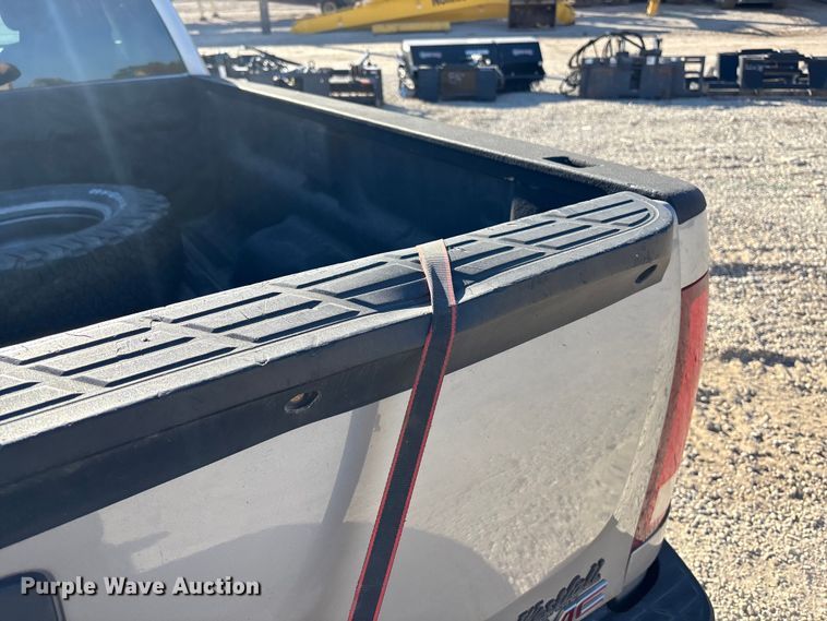 image for item EE4437 2007 GMC Sierra 1500 Ext. Cab pickup truck