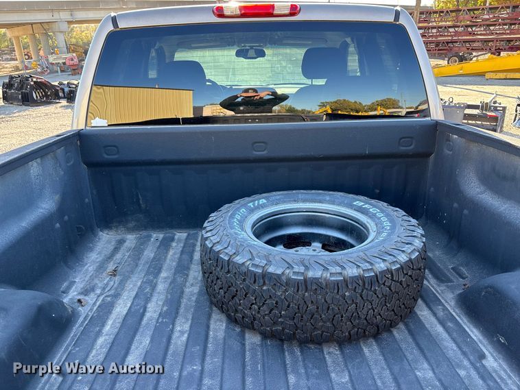 image for item EE4437 2007 GMC Sierra 1500 Ext. Cab pickup truck