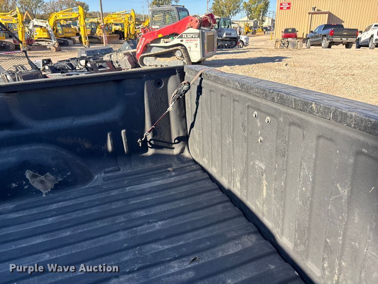 image for item EE4437 2007 GMC Sierra 1500 Ext. Cab pickup truck