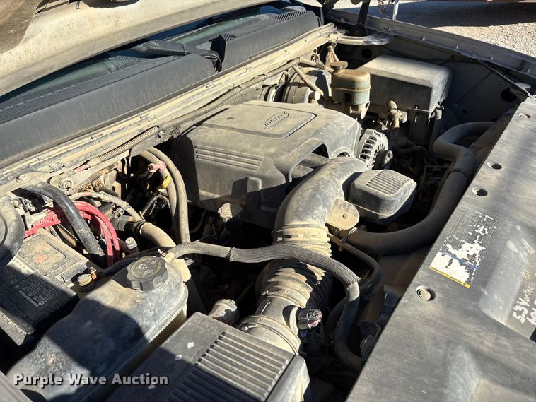 image for item EE4437 2007 GMC Sierra 1500 Ext. Cab pickup truck