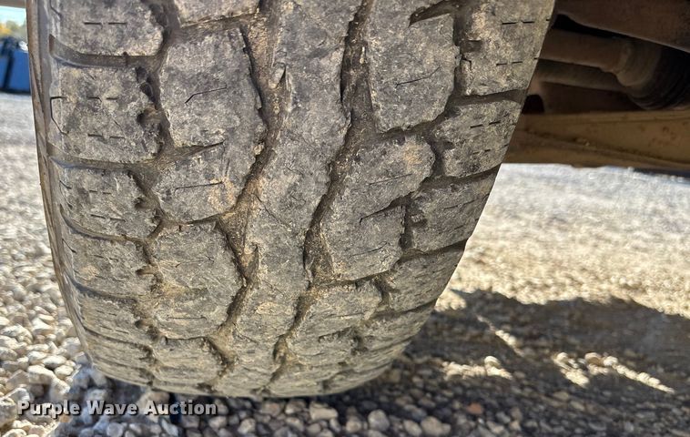 image for item EE4437 2007 GMC Sierra 1500 Ext. Cab pickup truck